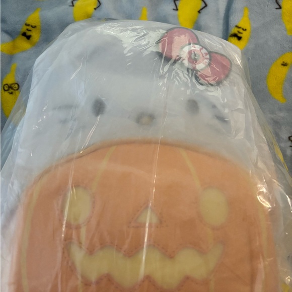 Loungefly - Picture 2 of 3